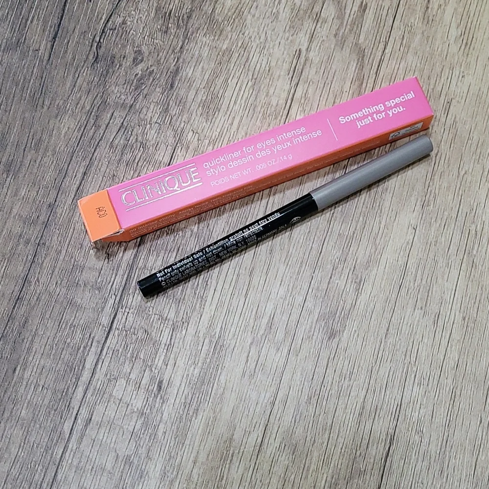 Clinique Quickliner Intense Ebony Black